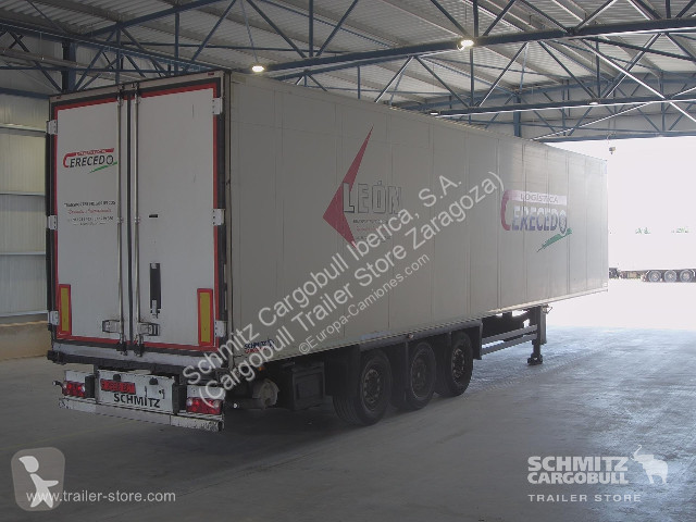 نصف مقطورة Schmitz Cargobull Reefer Standard