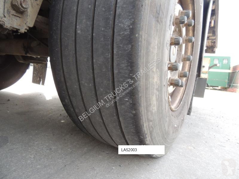 Schmitz Cargobull Plateau COIL (4 x) semi-trailer
