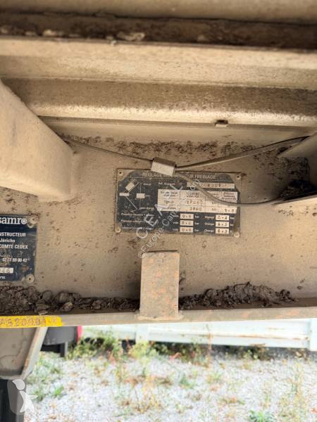 Semi remorque Samro a étages Accidentée