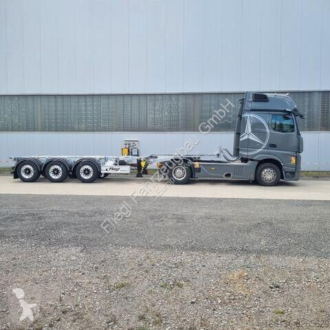 Semirremolque Fliegl SDS 380 V2+ mit Frontausschub