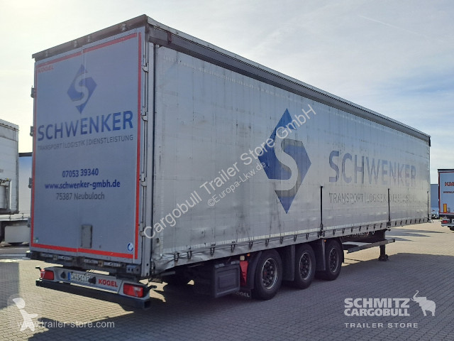 Semirremolque Kögel Curtainsider Mega