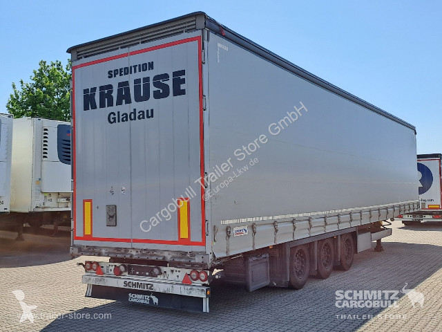 Návěs Schmitz Cargobull Curtainsider Mega Getränke