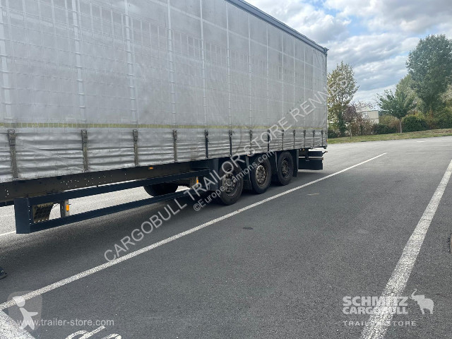 Félpótkocsi Schmitz Cargobull Semitrailer...