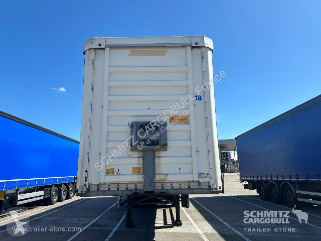 Semiremorca Fruehauf Semitrailer Curtainsider...