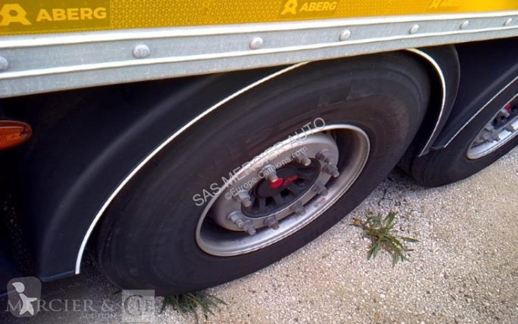 Semiremorca Fruehauf