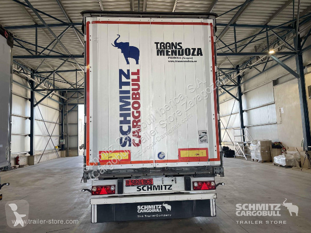 Полуприцеп Schmitz Cargobull Curtainsider Mega