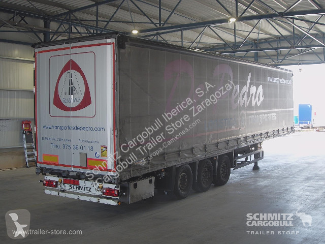Полуприцеп Schmitz Cargobull Curtainsider Standard