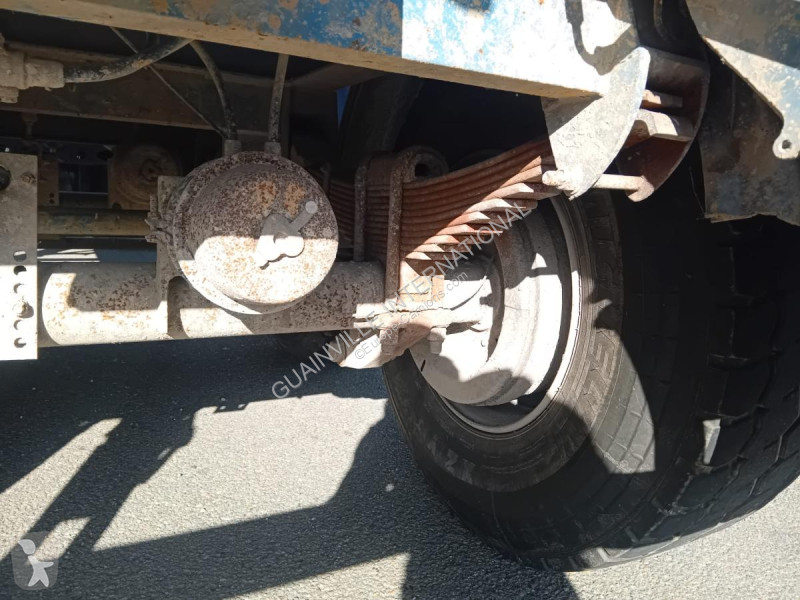 نصف مقطورة Fruehauf