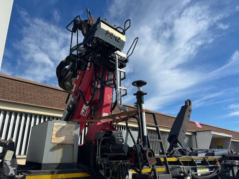 Semirimorchio TecnoKar Trailers SCARRABILE CON GRU