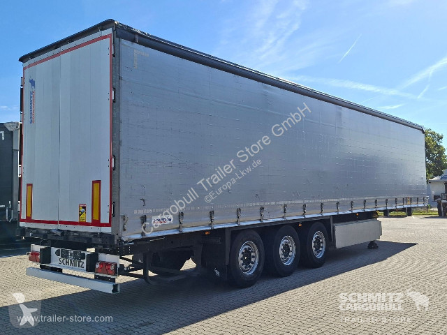 نصف مقطورة Schmitz Cargobull Curtainsider Standard