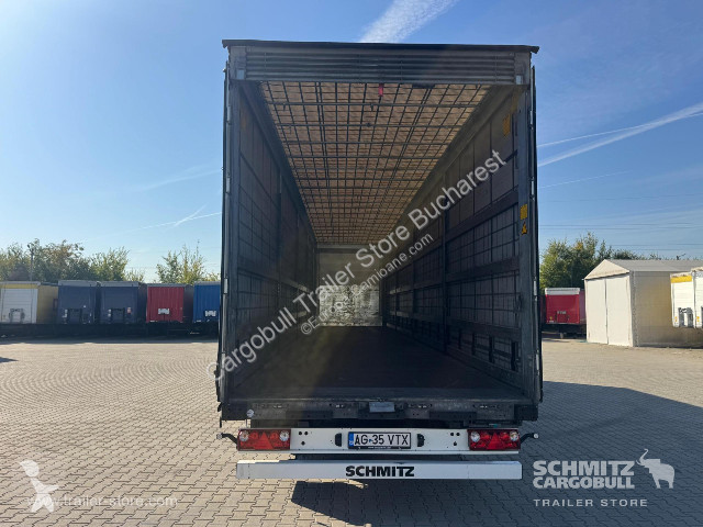 Oplegger Schmitz Cargobull Curtainsider Mega