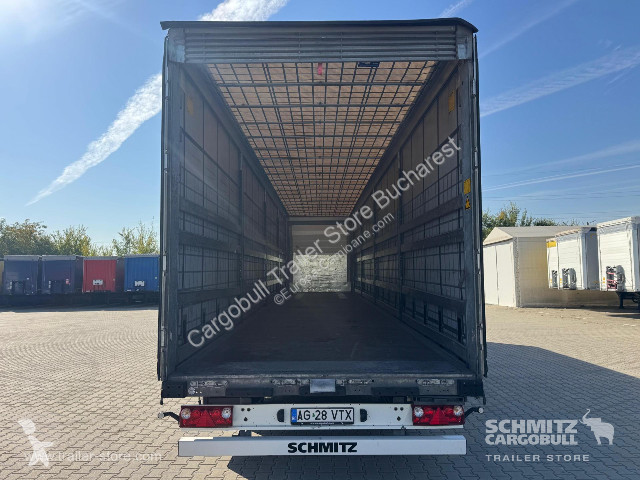 Oplegger Schmitz Cargobull Curtainsider Mega