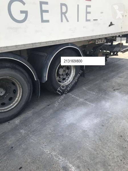 Fruehauf Fruehauf koffer 2 asser dubbele wielen...
