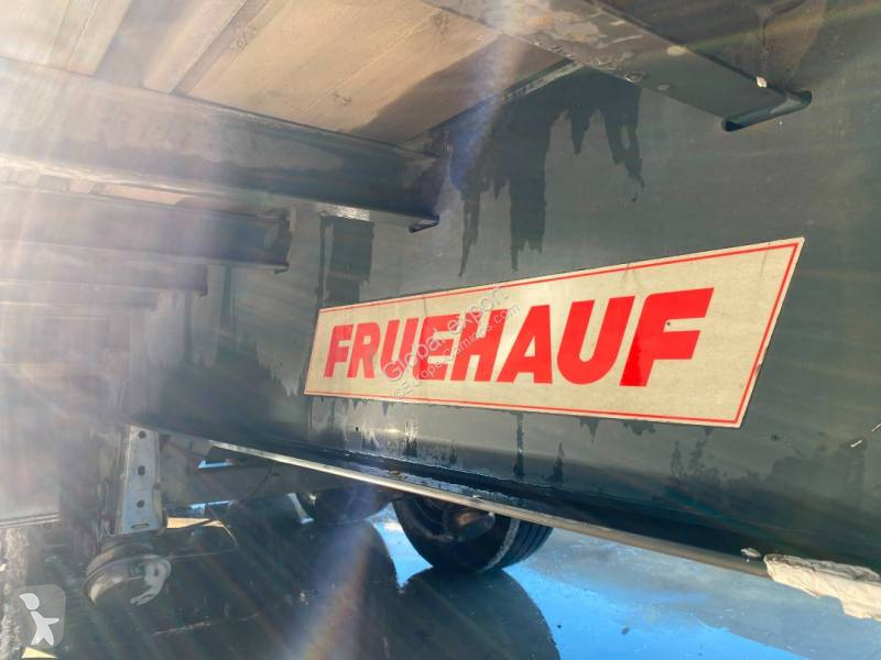 Fruehauf Fourgon Hayon semi-trailer