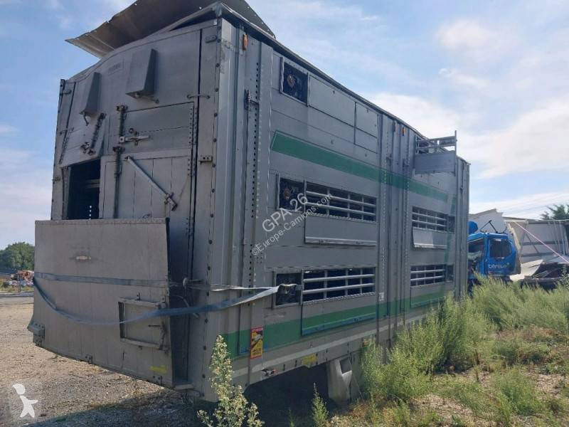 Pezzaioli RBA22 semi-trailer