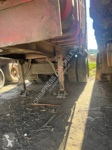 Benalu  semi-trailer
