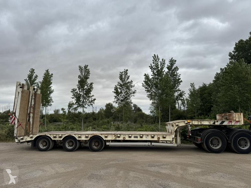 Превоз на строителна техника Kaiser  S5703F