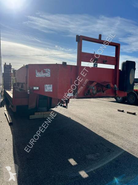 Trax  semi-trailer