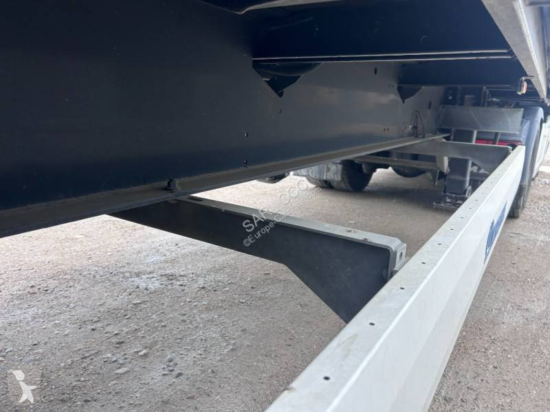Krone FG-121-WR semi-trailer