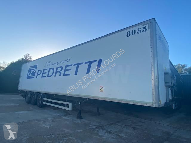 نصف مقطورة Fruehauf