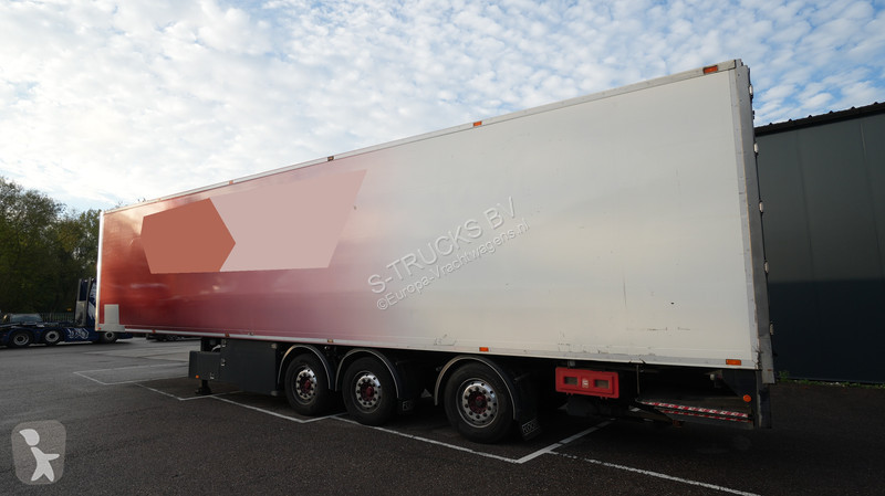 Floor 3 Axle frigo trailer Carrier Vector 1550...