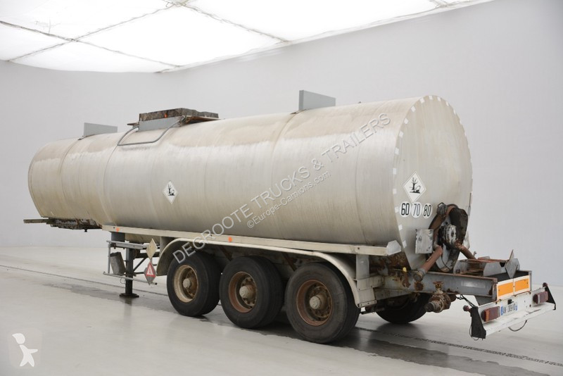 Semitrailer Fruehauf Bitumen tank trailer