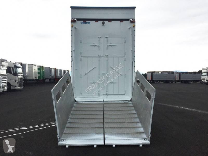 Semitrailer Pezzaioli 2 étages - 2 compartiments