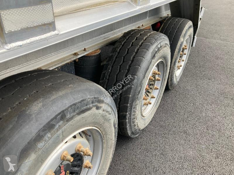Semitrailer Benalu