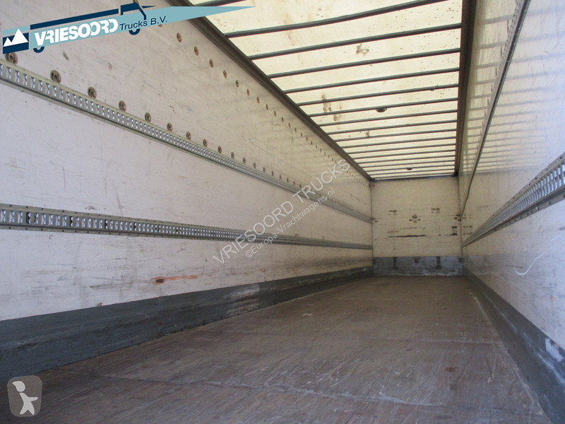 Semiremorca Spier SGL 390