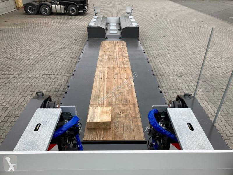 Oplegger MAX Trailer 3-Achs-Tiefbett mit...