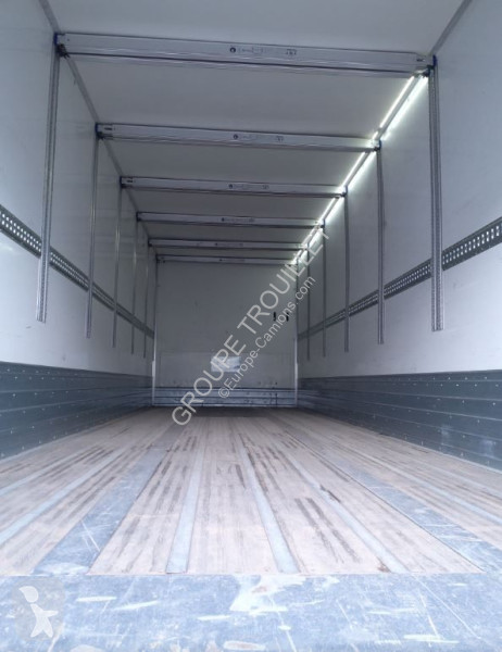 نصف مقطورة Trouillet DISTRIBOX HAYON 21...