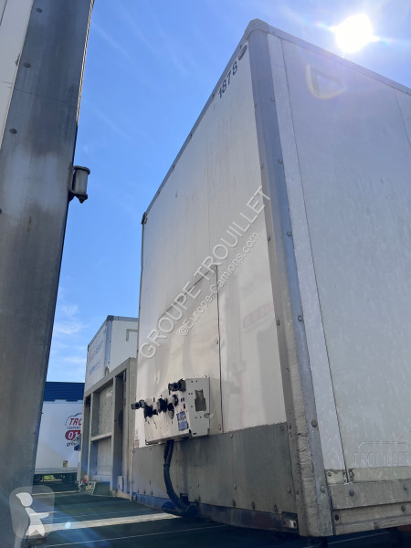 Semi reboque Trouillet 38 TONNES 2 PORTES AR...