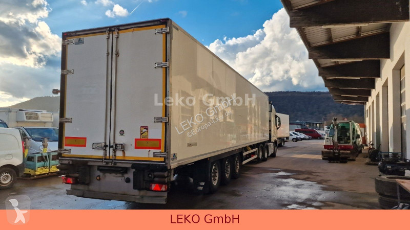 نصف مقطورة Fruehauf FRIGO SEMI 39T Vector...