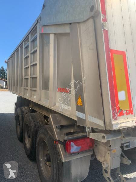 Semi remorque Benalu