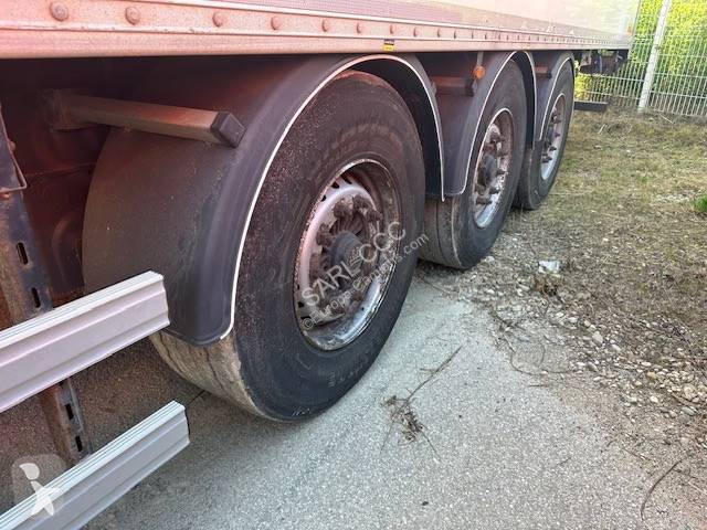 Semitrailer Fruehauf DW 607 NL en cours de...