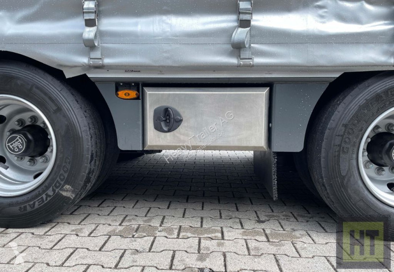 Semitrailer MAX Trailer MAX Trailer...