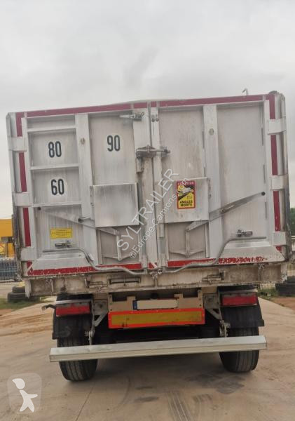 Semitrailer Tisvol  Benne