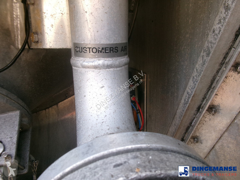 Semi reboque Feldbinder Powder tank alu 41 m3...