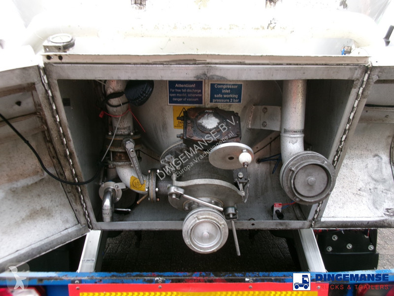 Semiremorca Feldbinder Powder tank alu 41 m3...