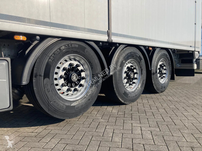 Semiremorca  K100 - 92m3 Liftachse BPW Floor...