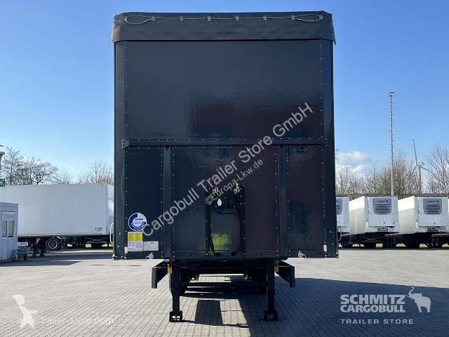 Semitrailer Berger Curtainsider Standard Getränke