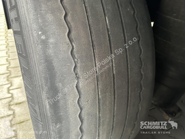 نصف مقطورة Schmitz Cargobull Tiefkühlkoffer...
