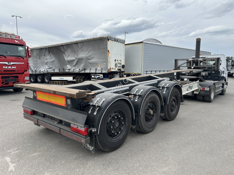 Semi reboque Fliegl 30 ft Container Kippchassis...
