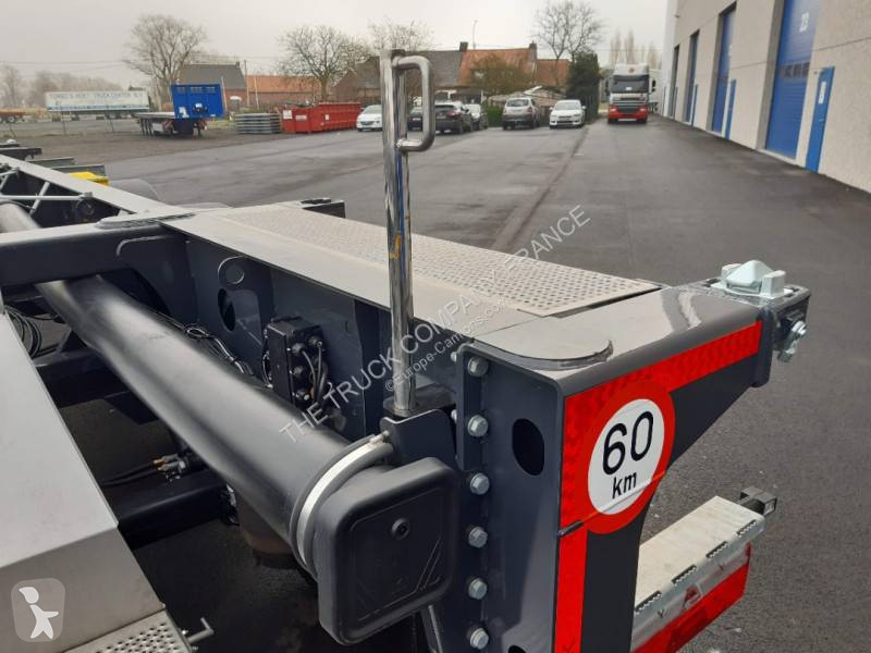 Semitrailer Kässbohrer .SHF T / 30 ADR