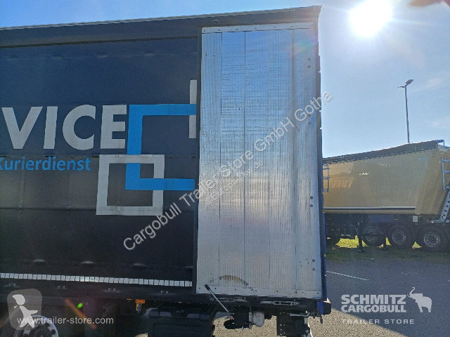 Semitrailer Schmitz Cargobull Curtainsider Mega...