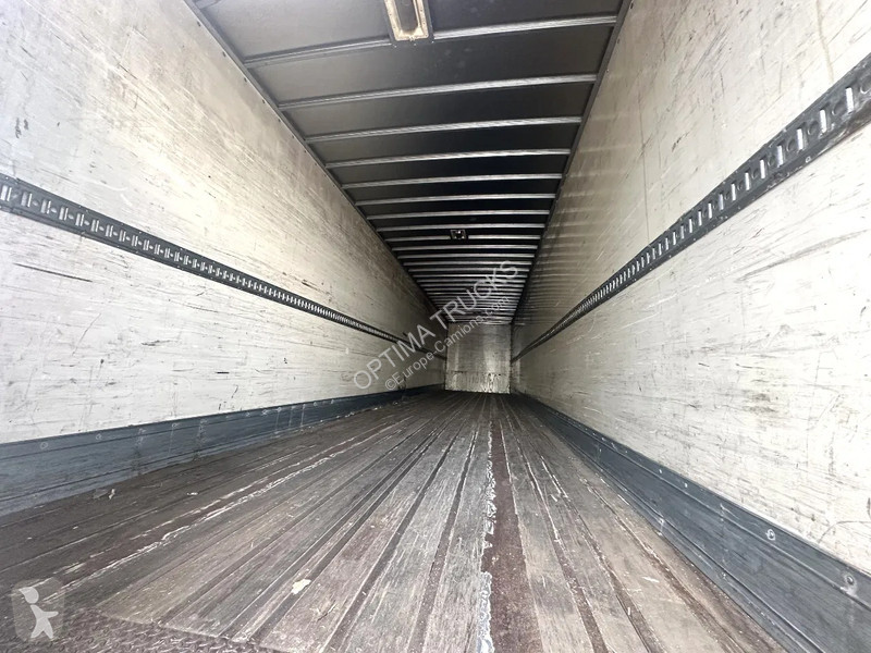 Semitrailer Renders S/00078 met laadklep
