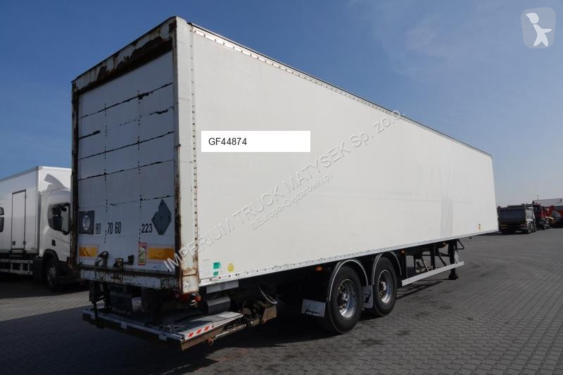 Semiremorca Fruehauf