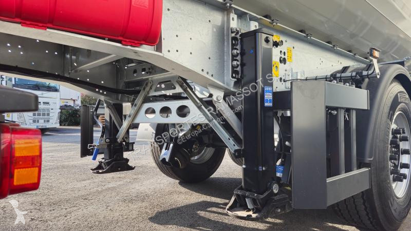 Semirremolque Schmitz Cargobull 24 (Location /...