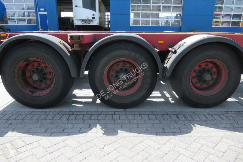 Semitrailer Renders Container Chassis /...