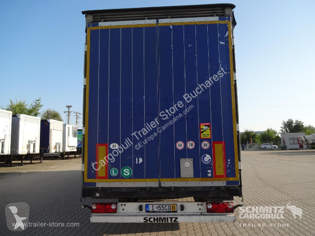 Semitrailer Schmitz Cargobull Curtainsider Varios